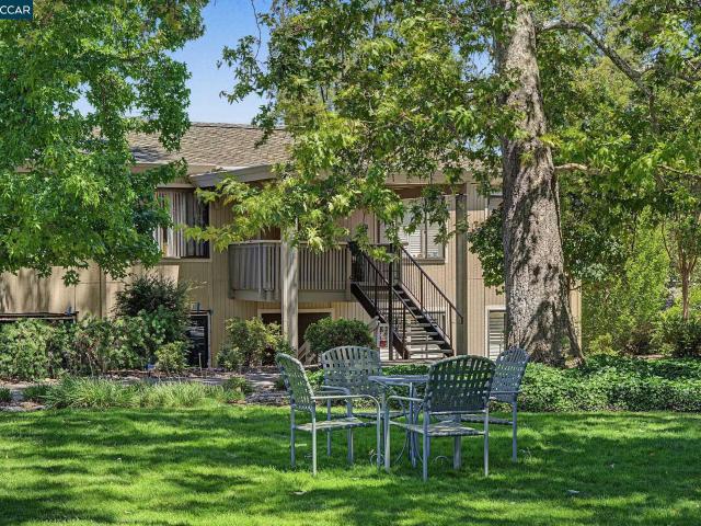 Condo for sale in Walnut Creek, California