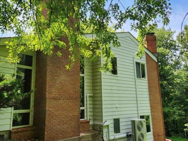 House for sale in Knoxville, Maryland