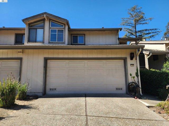 Townhouse for sale in Hayward, California