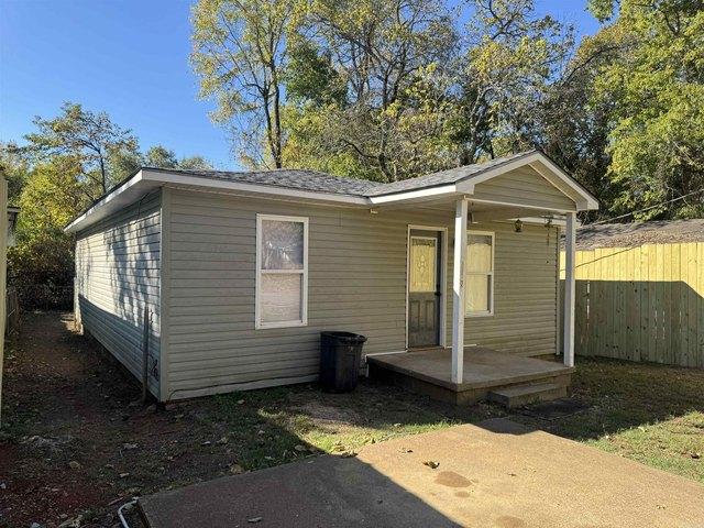 House for sale in Mena, Polk County