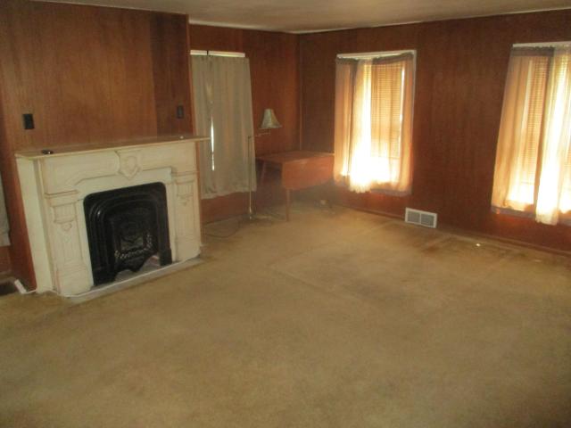 House for sale in Ottawa, Illinois