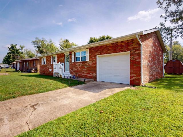 House for sale in Boonville, Warrick County