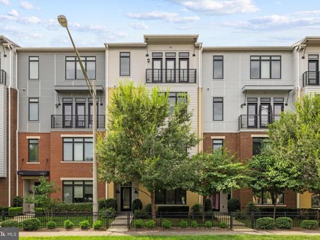 Condo for sale in Virginia