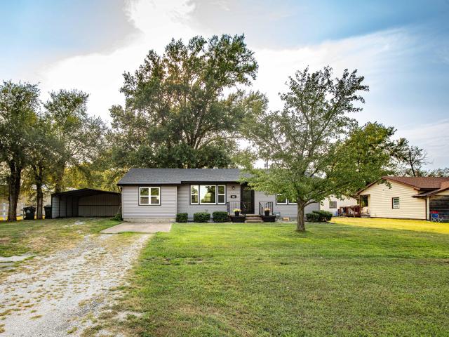 House for sale in El Dorado Springs, Missouri