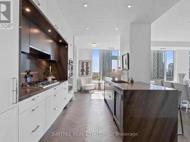 Condo for sale in Spadina—Fort York, Toronto