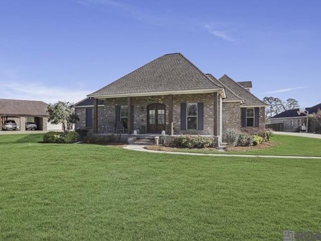 House for sale in Saint Amant, Louisiana