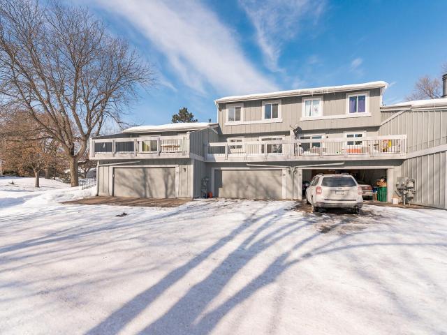 Townhouse for sale in Chaska, Minnesota