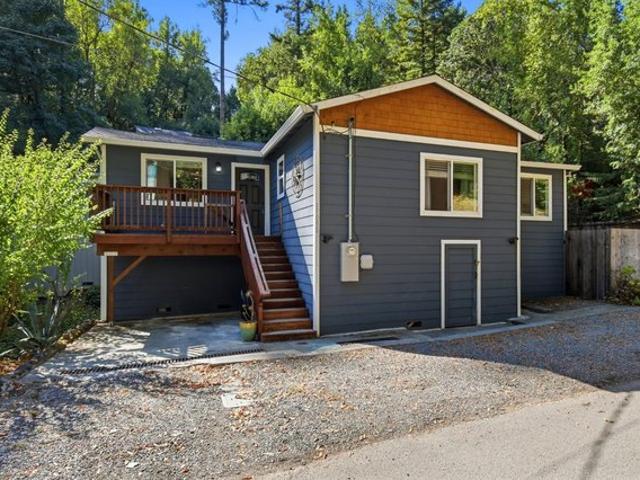 House for sale in Forestville, California
