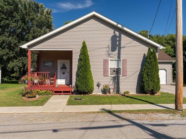 House for sale in Johnston City, Illinois