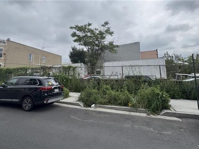 Land for sale in Arverne, New York