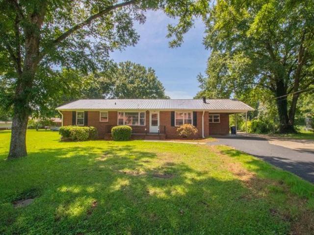 House for sale in Eastaboga, Alabama