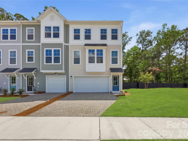Townhouse for sale in Indian Trail, North Carolina