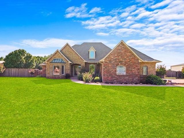 House for sale in Mustang, Oklahoma