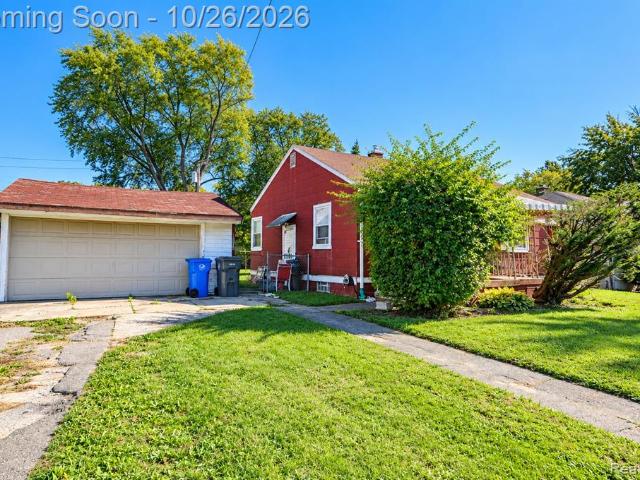 House for sale in Dearborn Hills Manor, Inkster