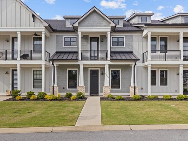 Townhouse for sale in Duncan, South Carolina