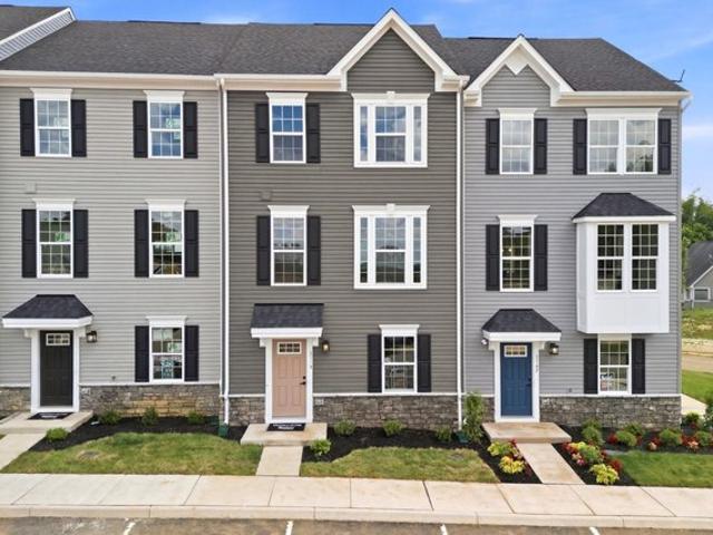 Townhouse for sale in Virginia