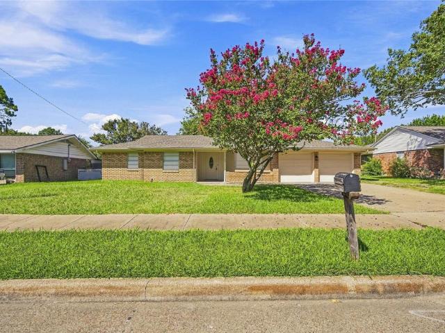 House for sale in Ellis, Texas