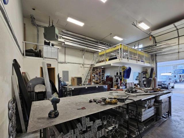 Office for sale in Surrey, British Columbia