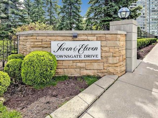 Condo for sale in Vaughan, Golden Horseshoe