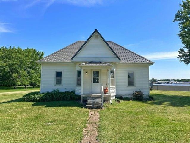House for sale in Oelwein, Iowa