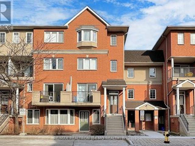 Townhouse for sale in Woburn, Ontario