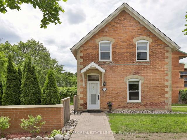 Attic for sale in Woburn, Ontario