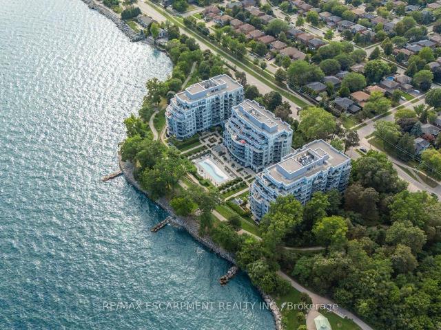 Condo for sale in Oakville, Ontario