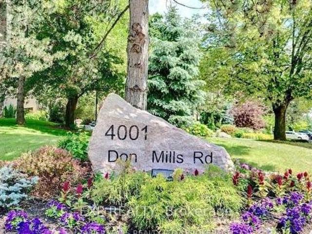 Townhouse for sale in Woburn, Ontario