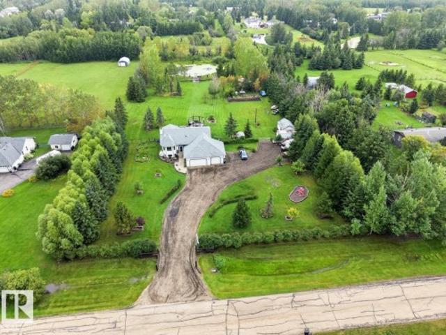 House for sale in Alberta