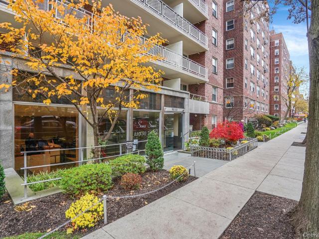 Commercial for sale in Queens, Arverne