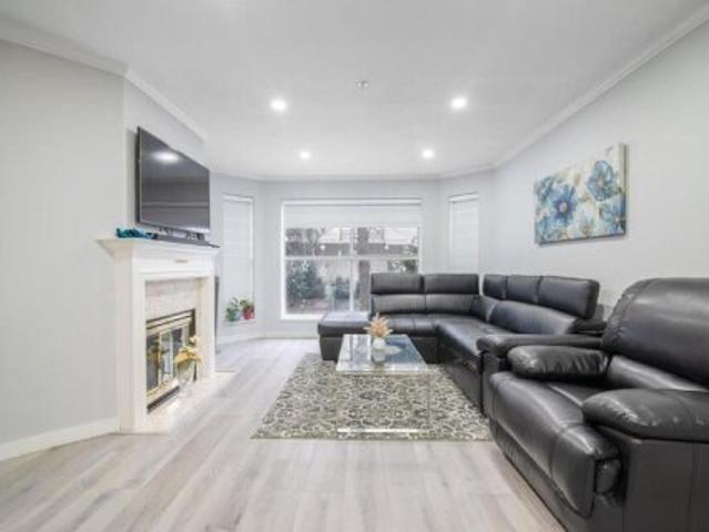Apartment for sale in Surrey, British Columbia