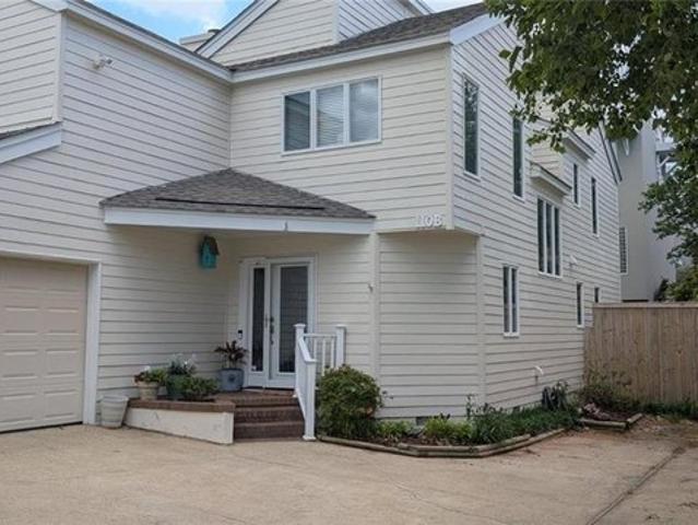 Townhouse for sale in Virginia