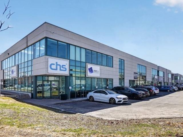 Commercial for rent in St. Leonard's, Quebec