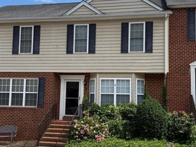 Townhouse for sale in Virginia