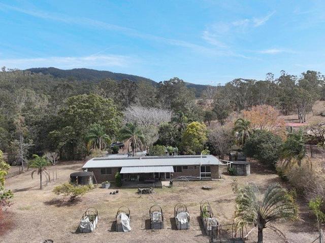 Cottage for sale in Sarina Range, Mackay Regional