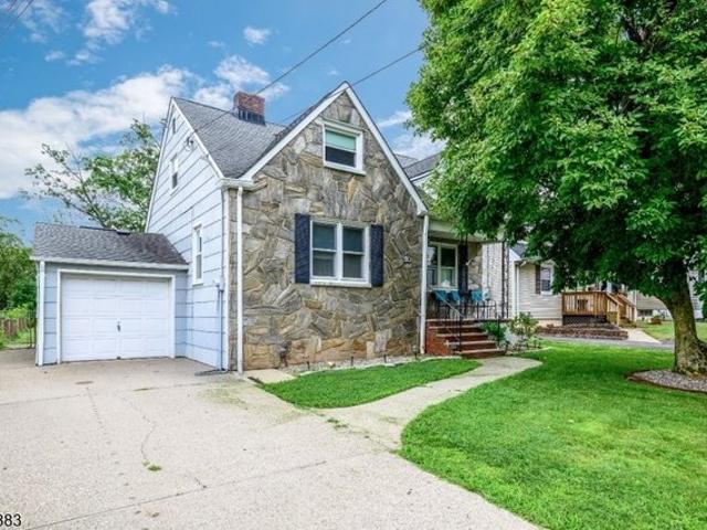 House for sale in Avenel, New Jersey