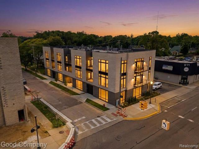 Condo for sale in Royal Oak, Michigan