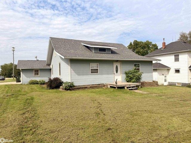House for sale in Brooklyn, Iowa