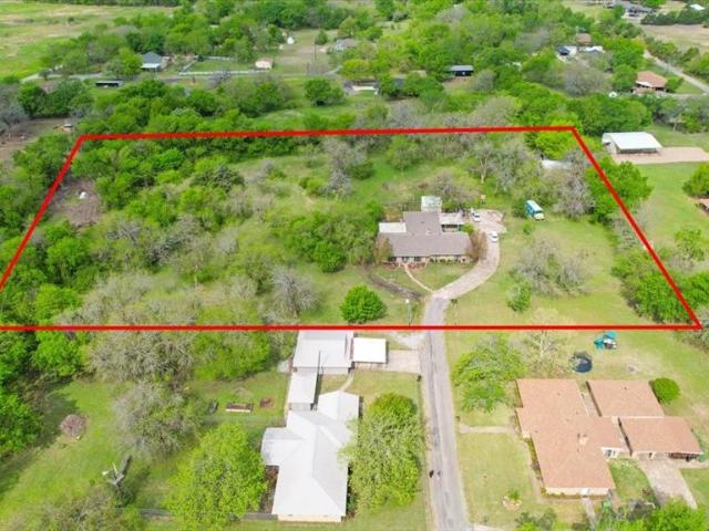 House for sale in Tom Bean, Texas