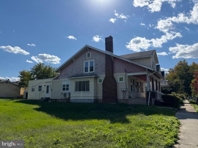House for sale in Washington Heights, Lemoyne