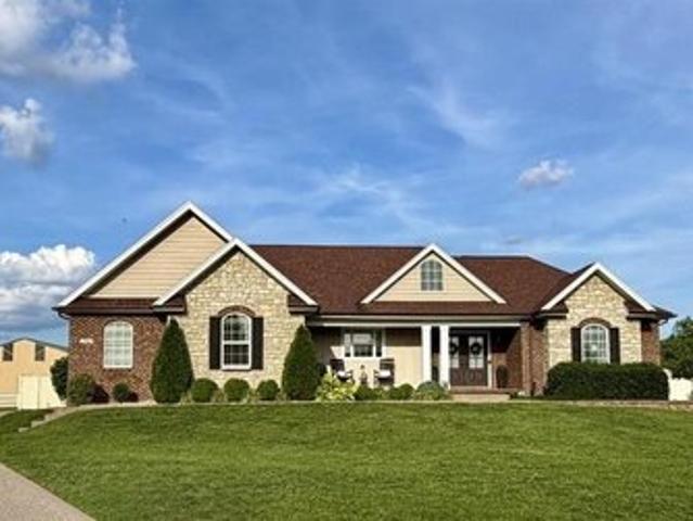House for sale in Cecilia, Kentucky