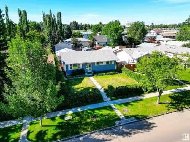 House for sale in Spruce Grove, Alberta