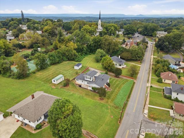 House for sale in Morganton, Burke County