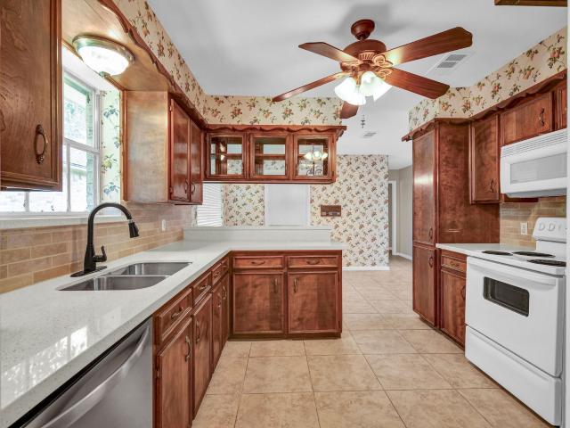 House for sale in Lake Jackson, Texas