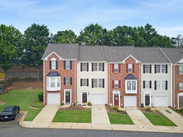 Townhouse for sale in Cameron Place, Mauldin