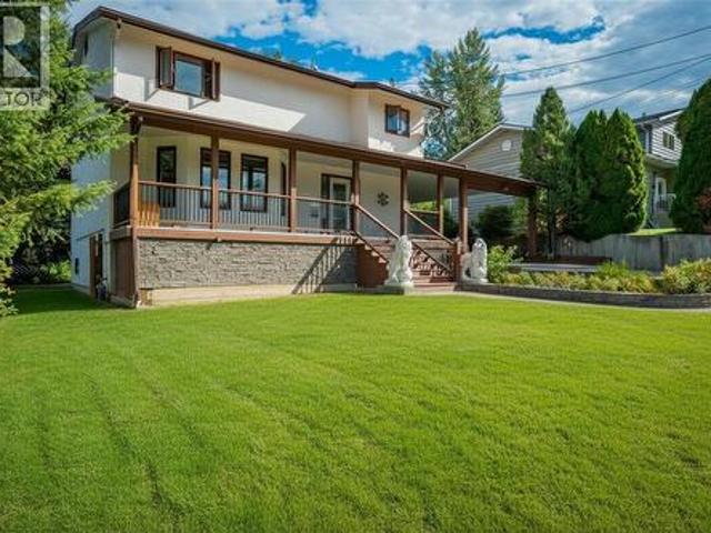 House for sale in Fruitvale, British Columbia