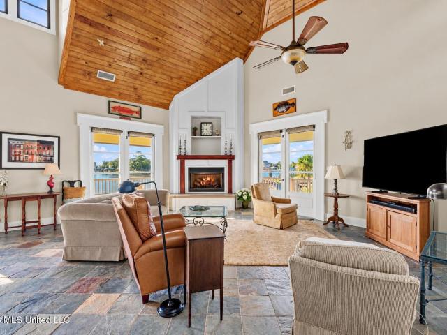 House for sale in Timber Ridge, Pass Christian