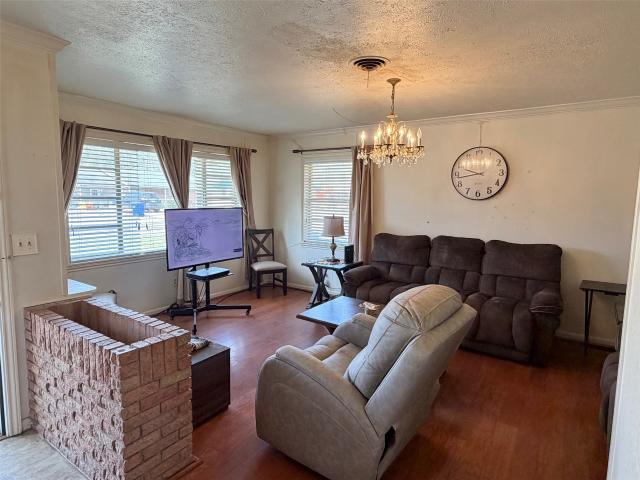 House for sale in Crockett, Texas