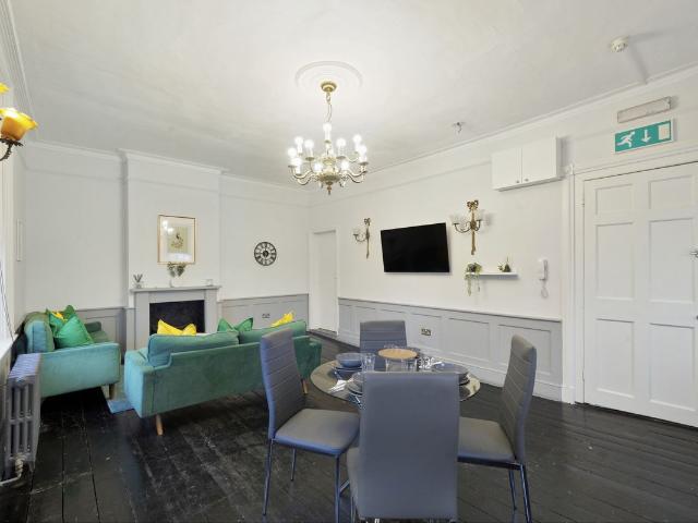 Apartment for rent in London Borough of Hounslow, Greater London