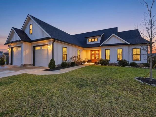 House for sale in Versailles, Kentucky